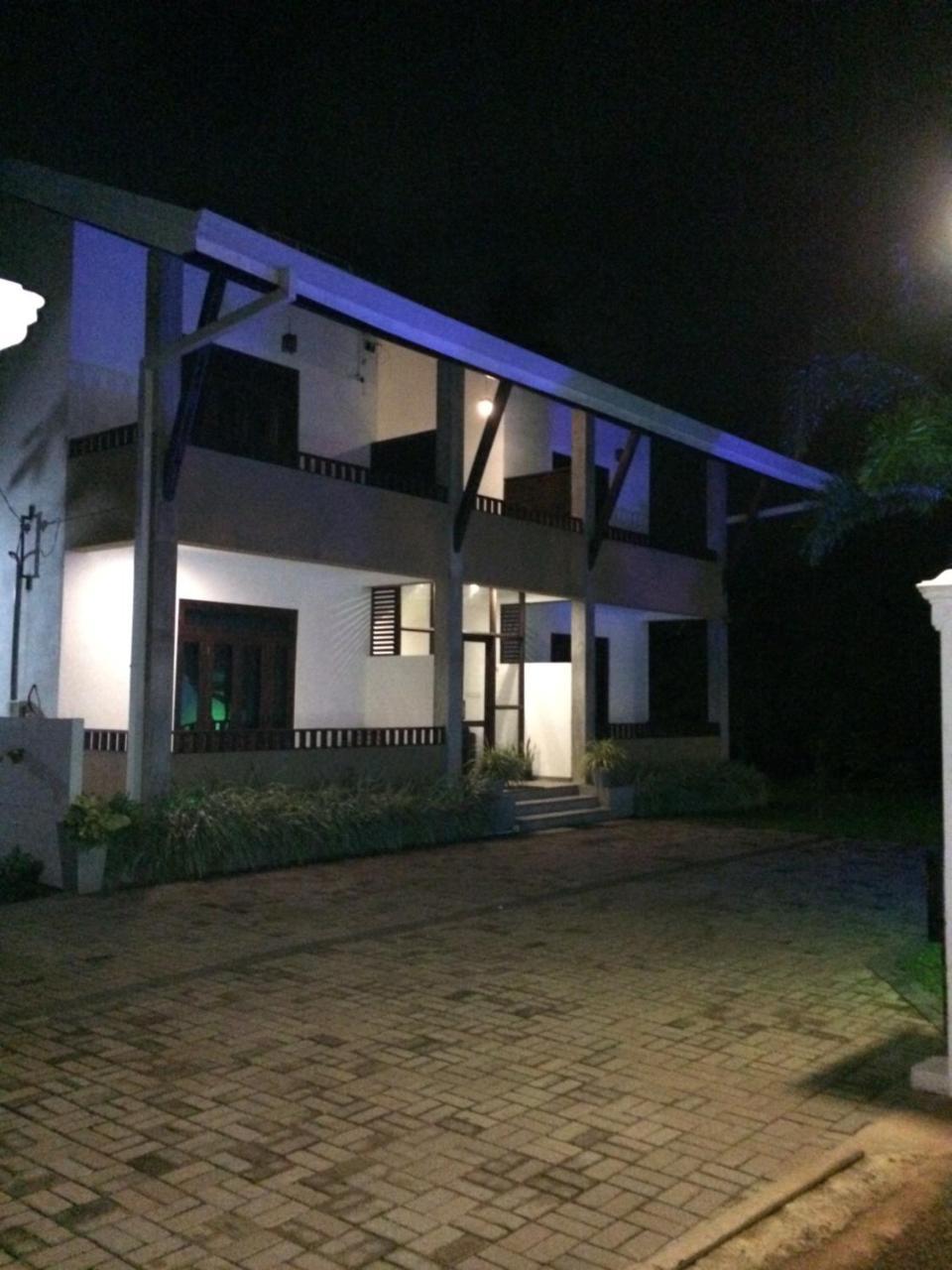 Sunrise Palace Negombo Exterior foto